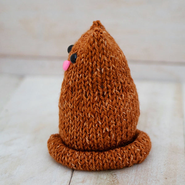 Easy Flat Knit Plush Cat Knitting Pattern