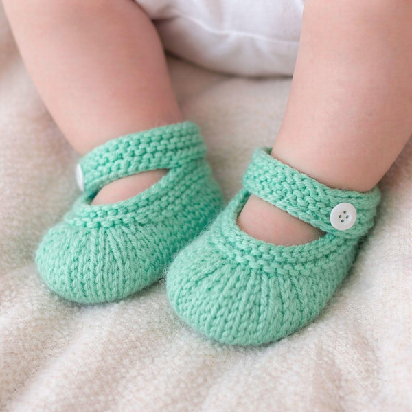 Ankle Strap Baby Booties Knitting Pattern