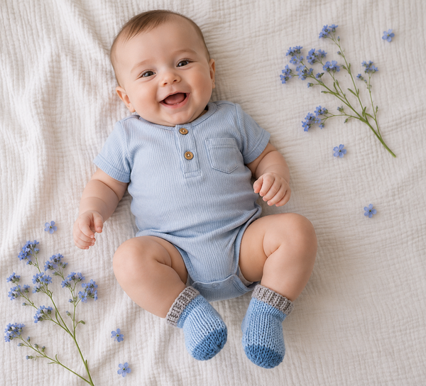 Easy Seamless Baby Socks Knitting Pattern