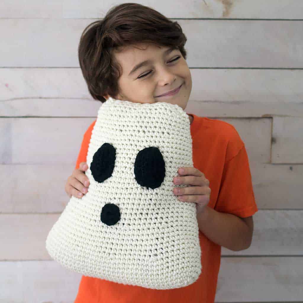 Ghost Pillow Crochet Pattern