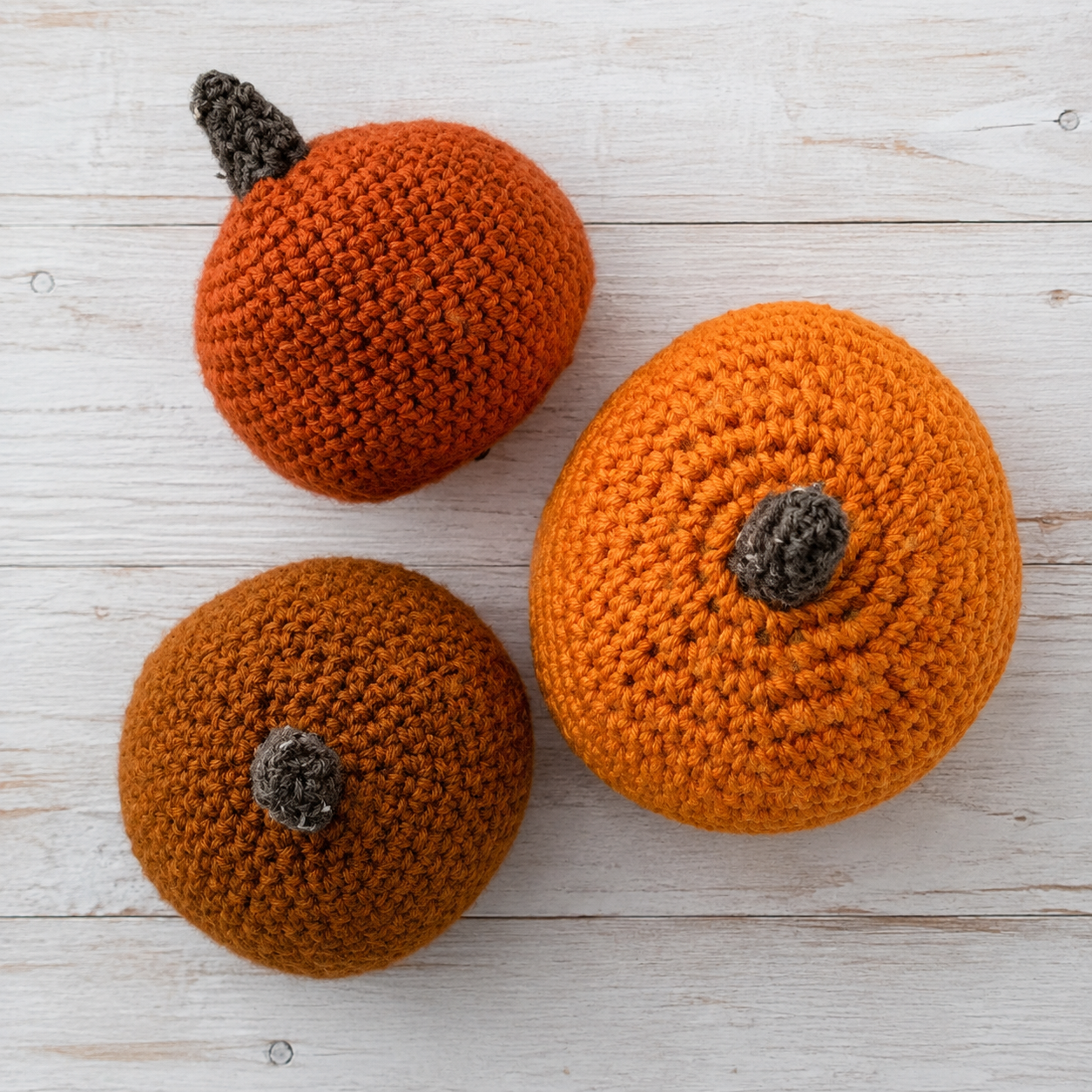 How to Crochet a Pumpkin in the Round