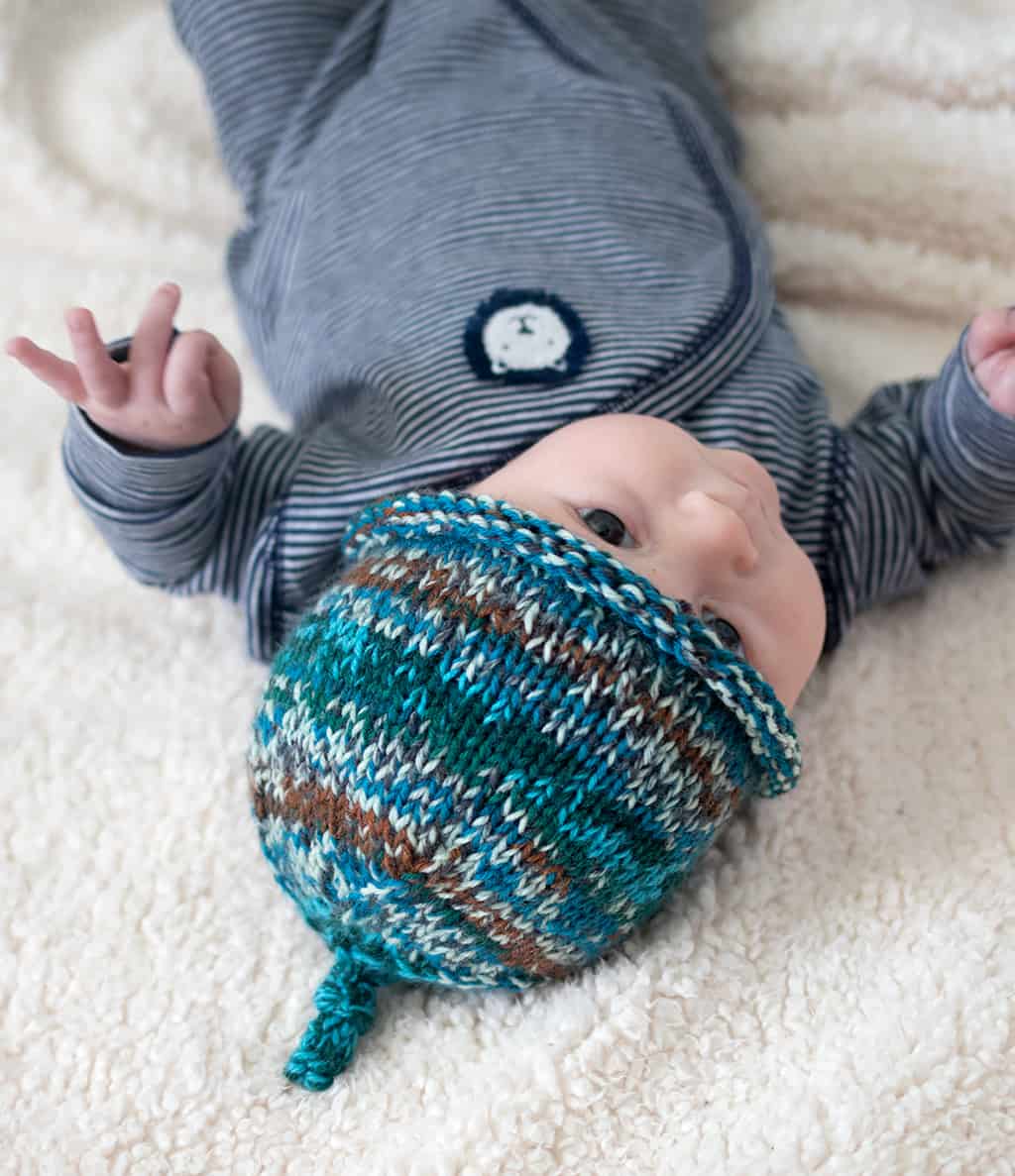 Easy Knot Top Baby Hat Knitting Pattern