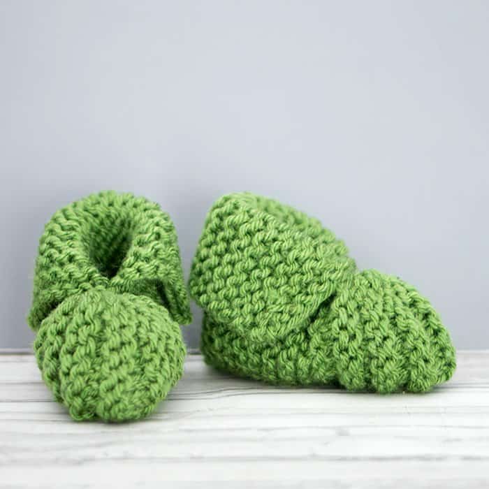 Beginner Flat Knit Baby Booties