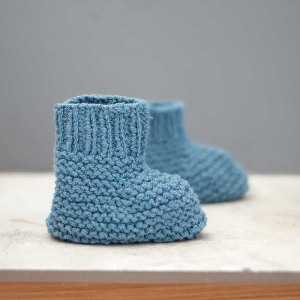 Easy Stay-On Baby Booties Knitting Pattern