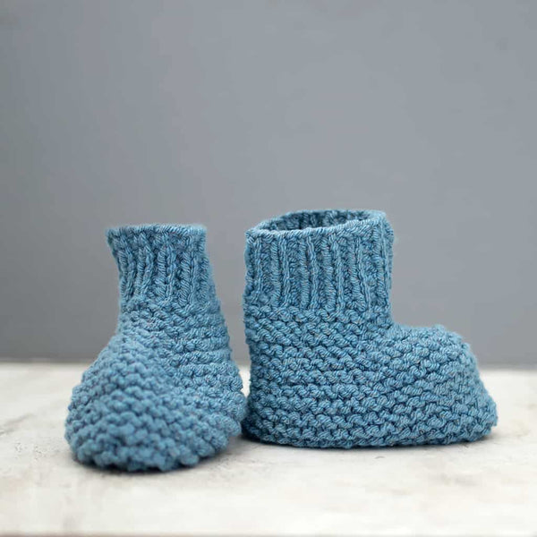 Easy Stay-On Baby Booties Knitting Pattern