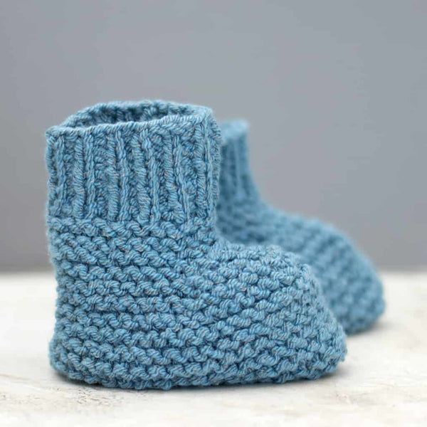 Easy Stay-On Baby Booties Knitting Pattern