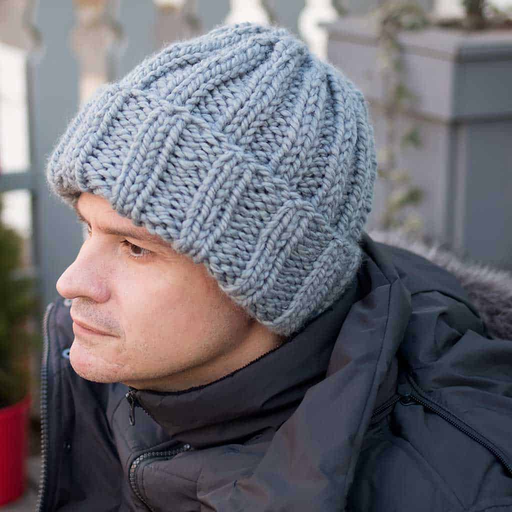 Men's Winter Hat and Scarf Knitting Pattern