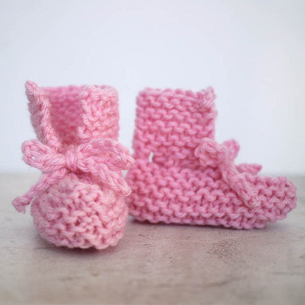 Flat Knit Newborn Booties Knitting Pattern